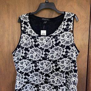 Inc sleeveless top with floral embroidered design size 2X
